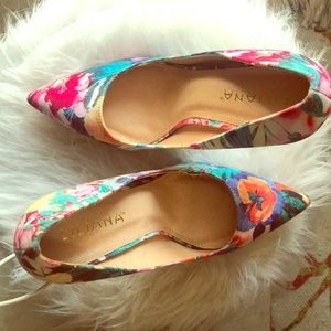 Floral summer pumps!!!